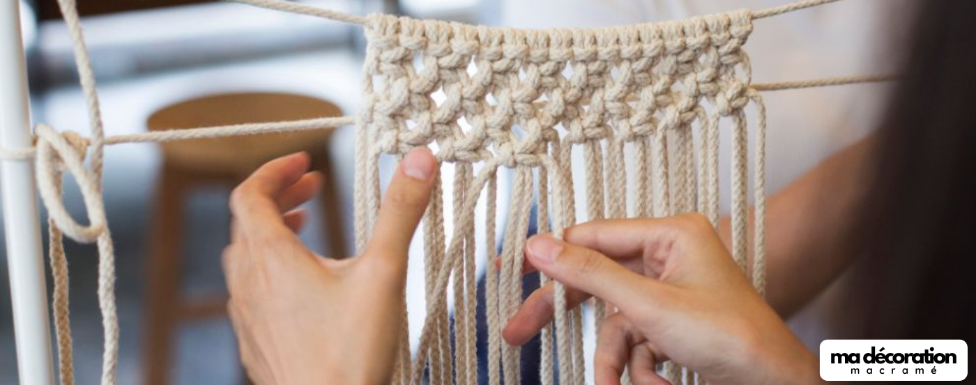 Comment accrocher une décoration macramé ? Guide pratique !