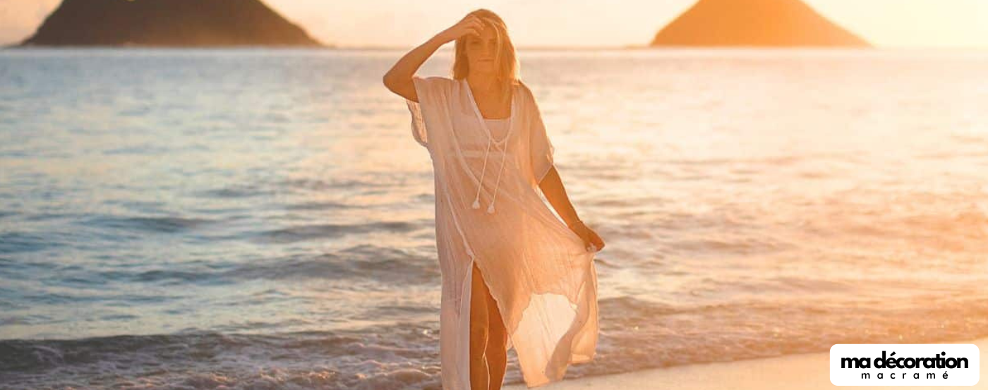 La robe de plage en macramé : un vêtement bohème incontournable