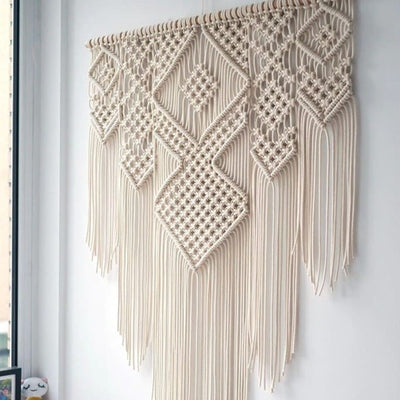 Grand macramé mural